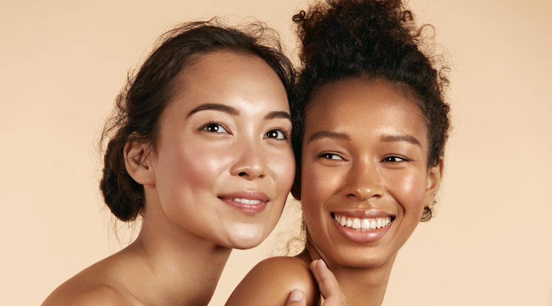 在最新一期的专业美容杂志中谈论所有关于谷胱甘肽的事情！