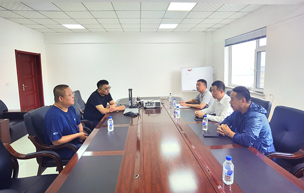 我校与吉林古特生物科技有限公司座谈会现场 我校与吉林古特生物科技有限公司座谈会现场